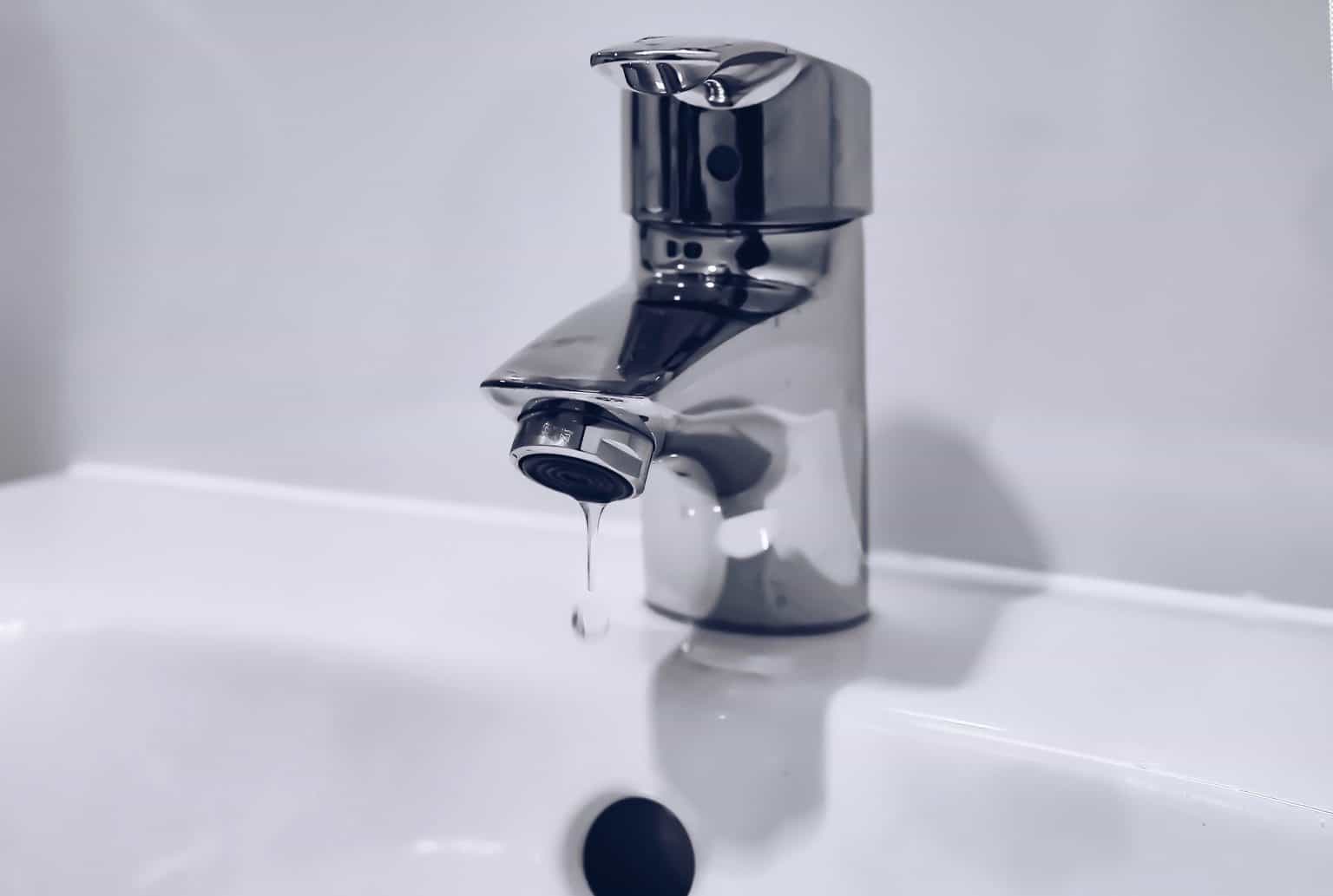 My Faucet Is Turned Off But The Water Is Still Running Mr. Kitchen Faucets