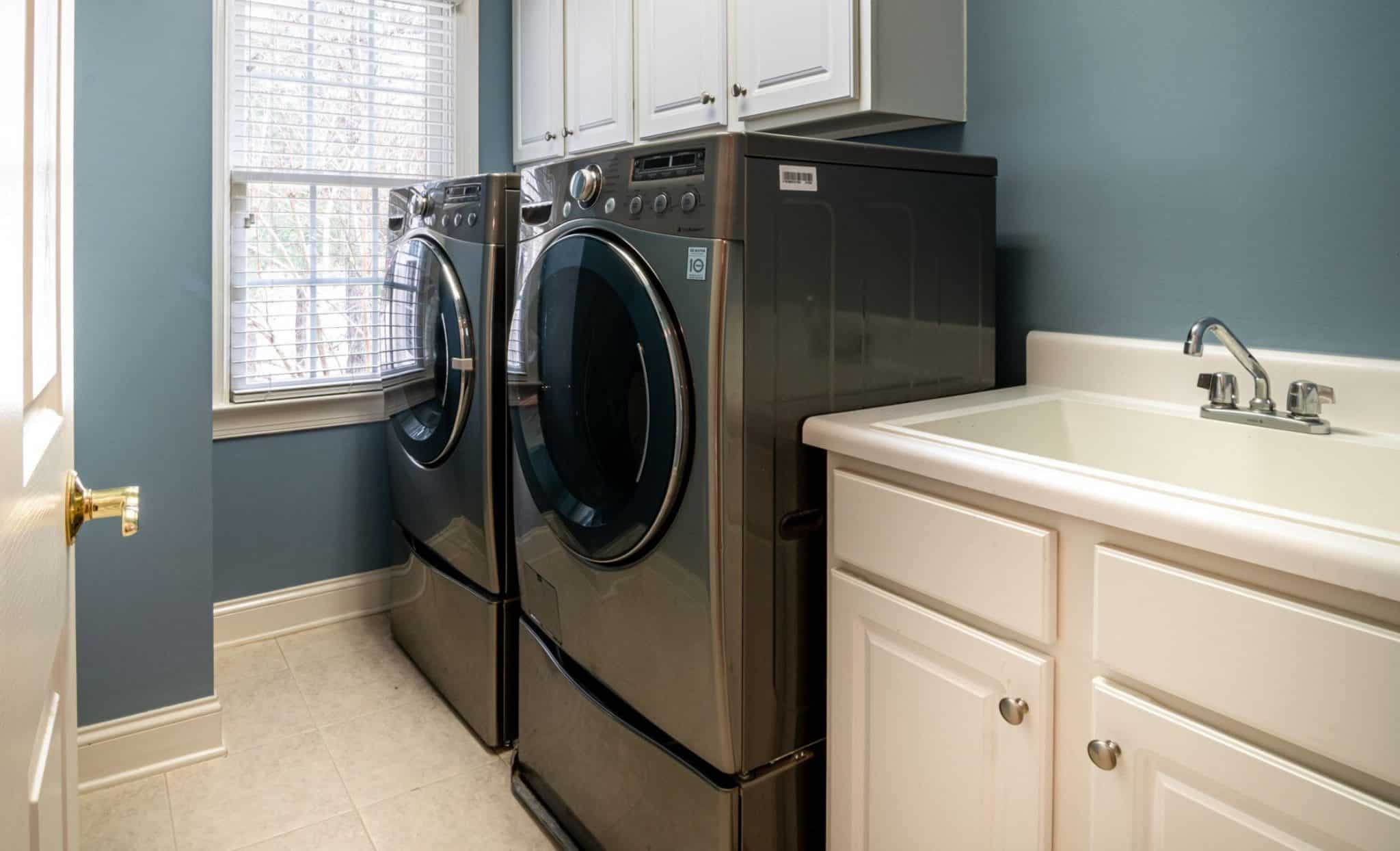 Why Does My Kitchen Sink Gurgle When My Washing Machine Drains? Mr