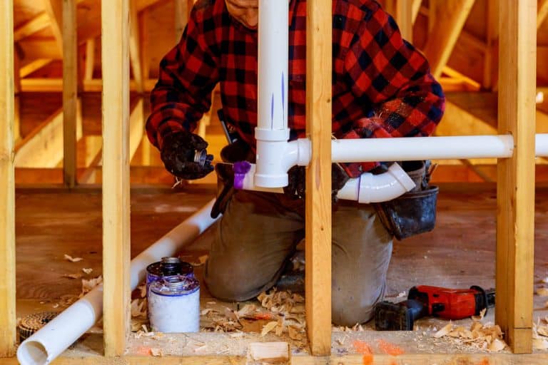 does a kitchen sink need a vent pipe