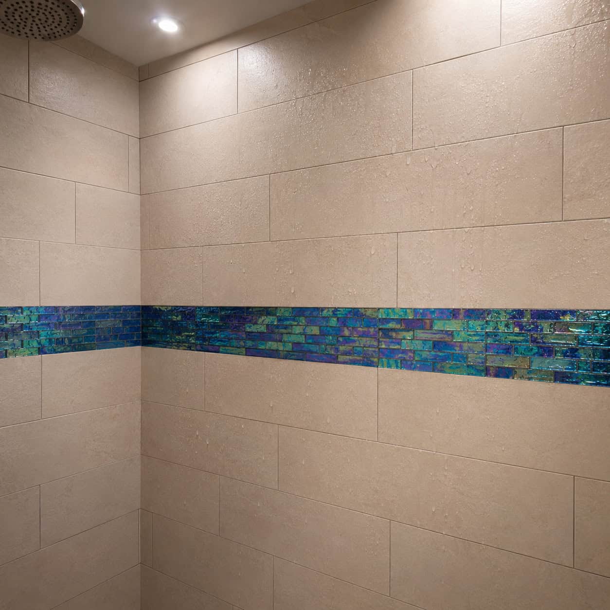 The Glass-Mosaic 'Waterfall' Accent Strip