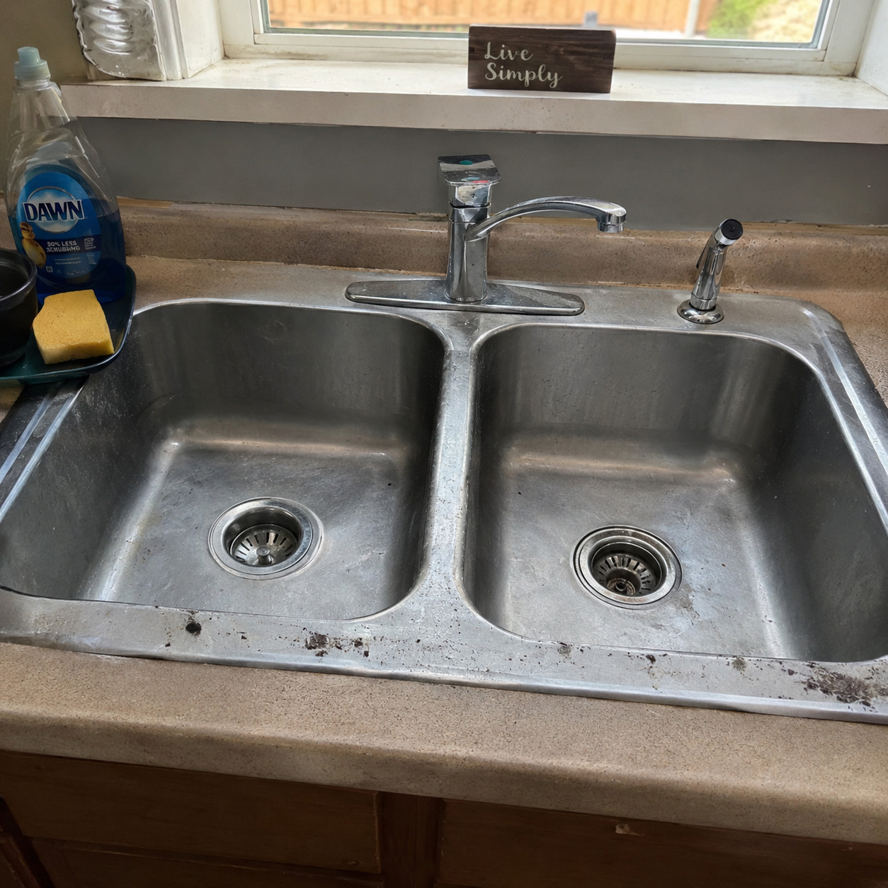 Drop-in double-bowl 50/50 stainless sink