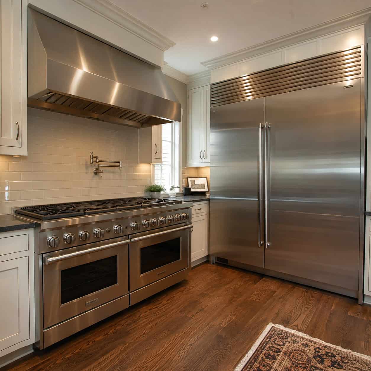 Restaurant-Grade Ranges and Giant Refrigerators