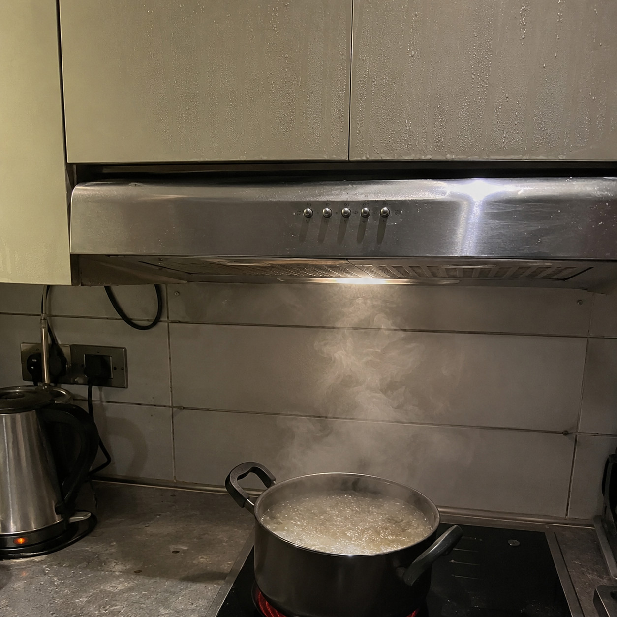 Skipping Or Undersizing The Range Hood