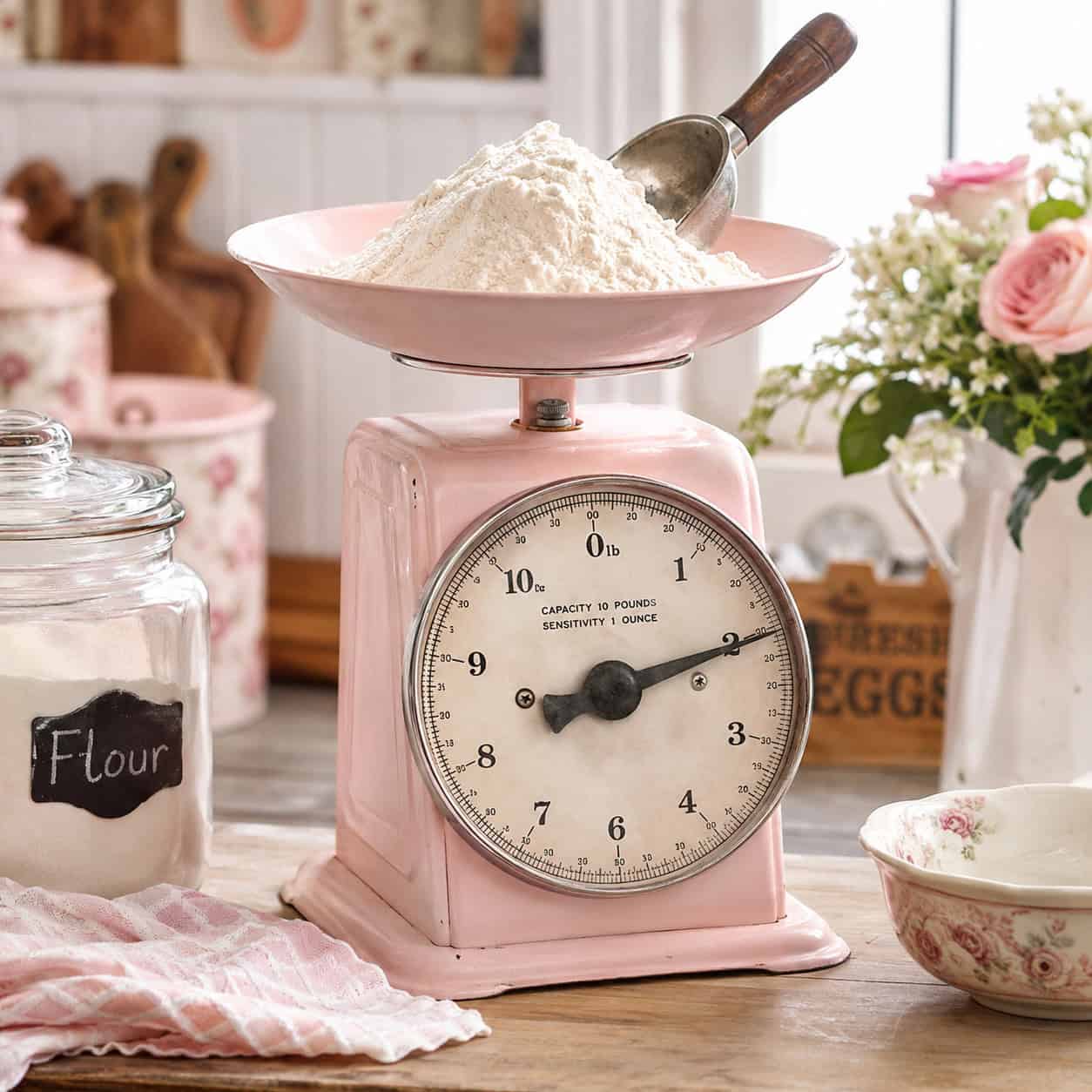 Vintage Mechanical Kitchen Scales