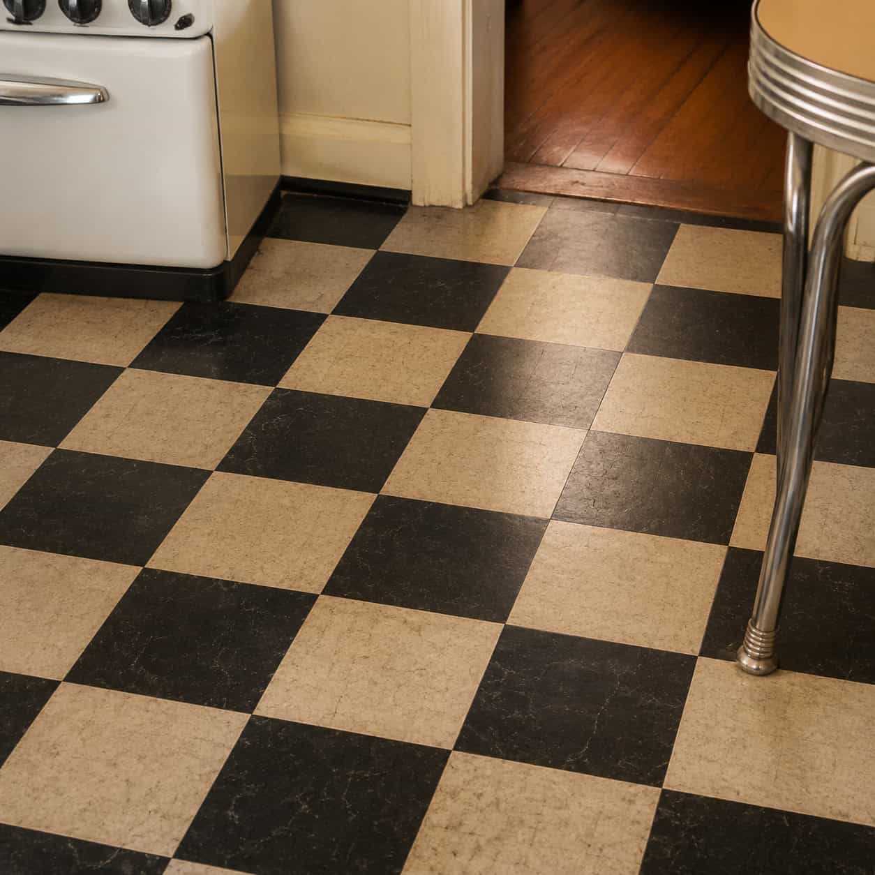 Real Linoleum on the Floor