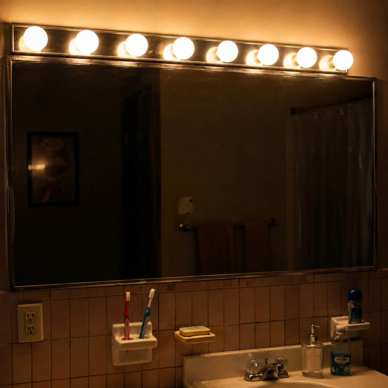 Hollywood Globe Vanity Lights