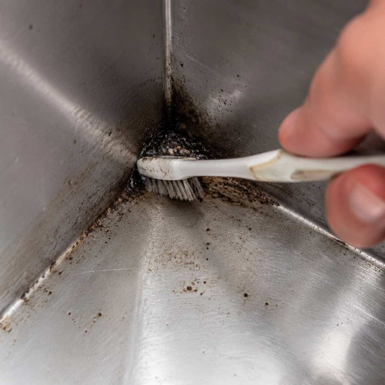 Zero-Radius Square-Corner Sinks