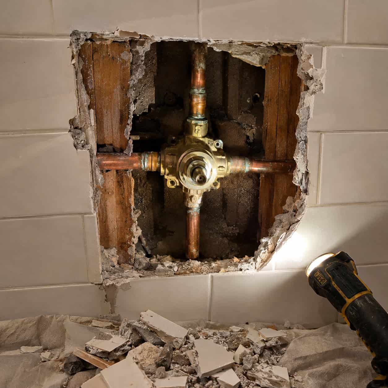 An Off-Brand Shower Valve With No Access Panel