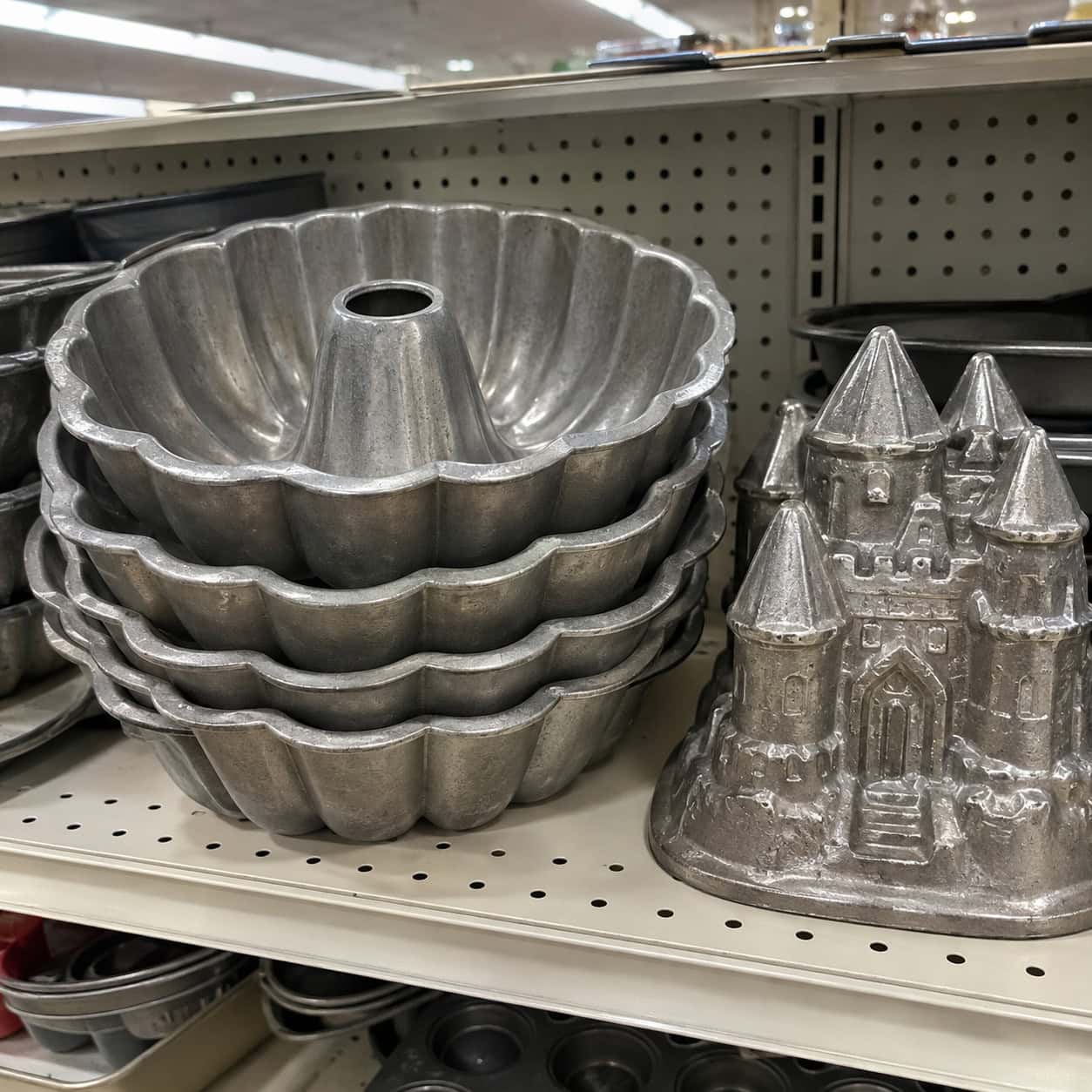 Vintage Nordic Ware Cast Aluminum Bundt Pans
