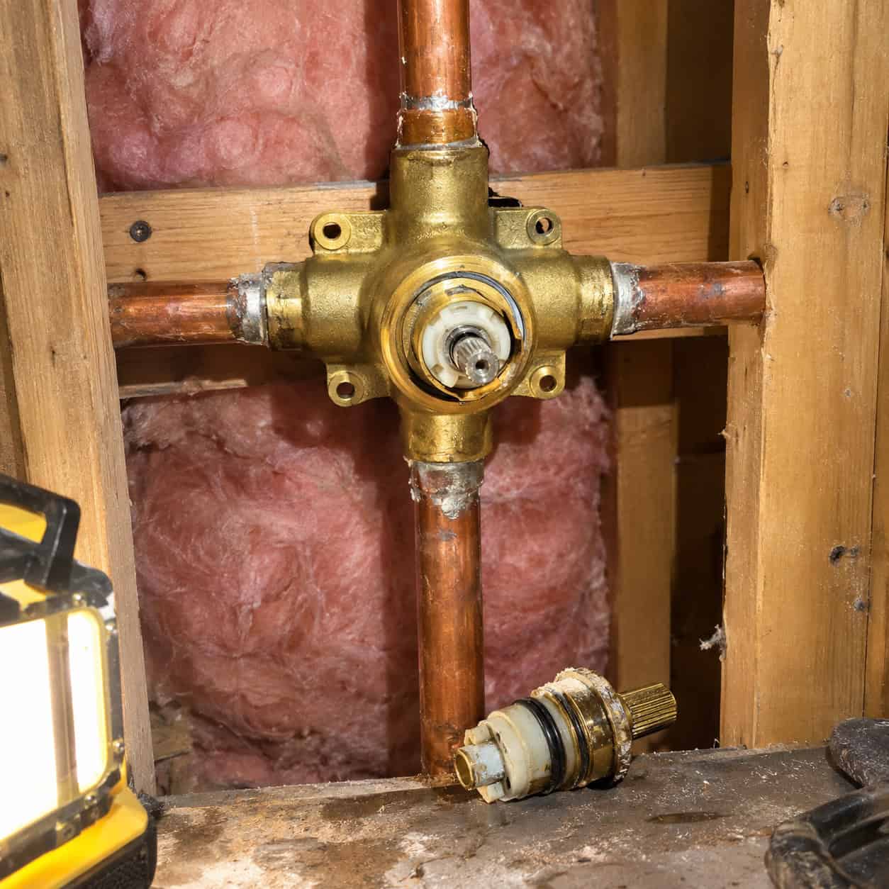 An off-brand shower valve with no replacement cartridges