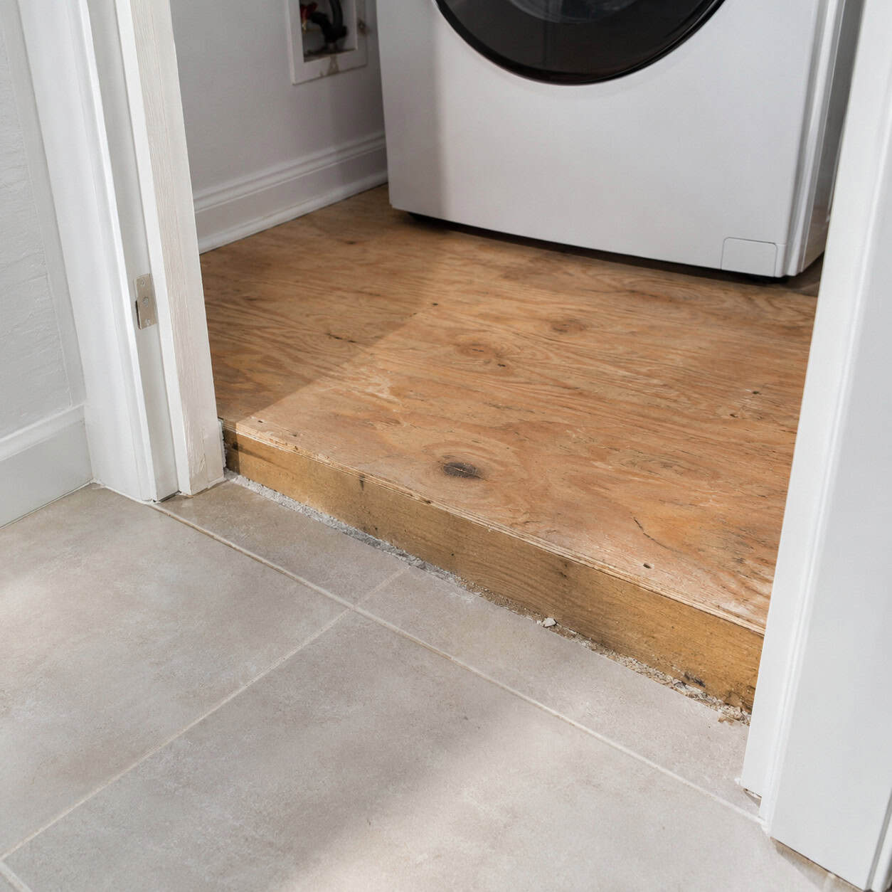 Tiling Only the Visible Floor Strip
